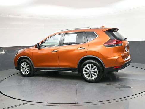 Used 2020 Nissan Rogue SV image 6