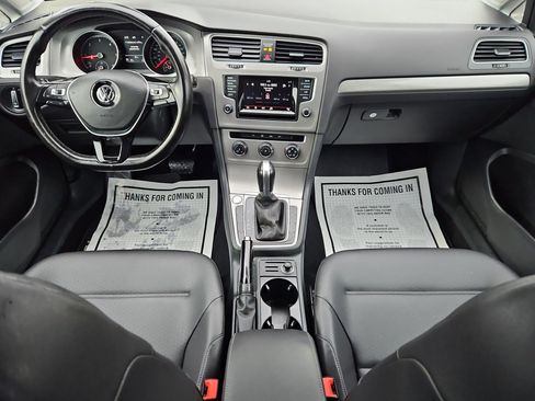 Used 2015 Volkswagen Golf TDI S image 22