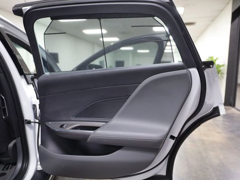 Used 2022 Lucid Air Grand Touring image 39