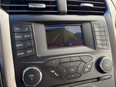 Used 2018 Ford Fusion S image 22