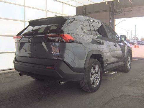 Used 2025 Toyota RAV4 LE AWD/4WD image 4