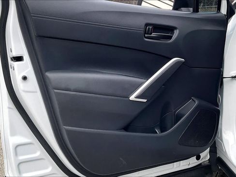 Used 2026 Toyota Corolla Cross LE w/ Moonroof Package image 22