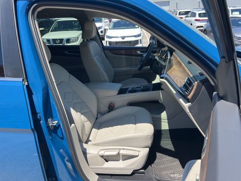 Used 2026 Volkswagen Atlas SE FWD image 37