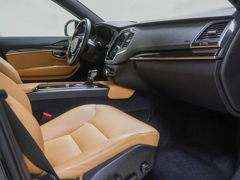 Used 2019 Volvo XC90 T6 Momentum w/ Advanced Package AWD/4WD image 42