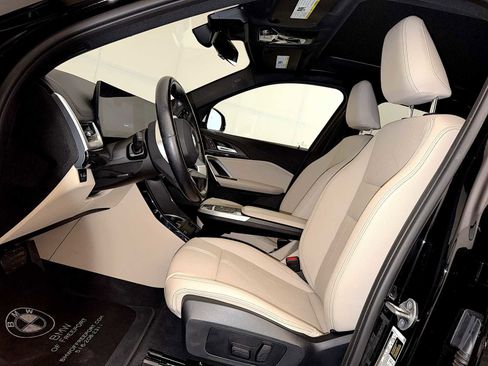Used 2023 BMW X1 xDrive28i w/ Convenience Package image 9