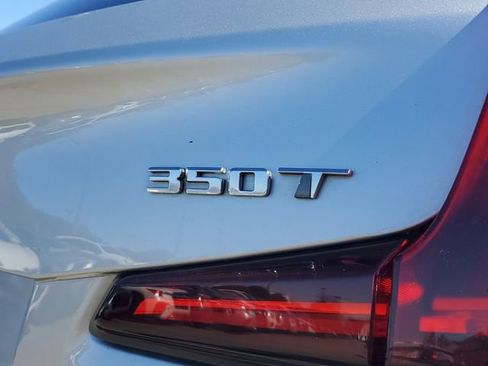 Used 2022 Cadillac XT4 Premium Luxury w/ Enhanced Visibility Package image 7