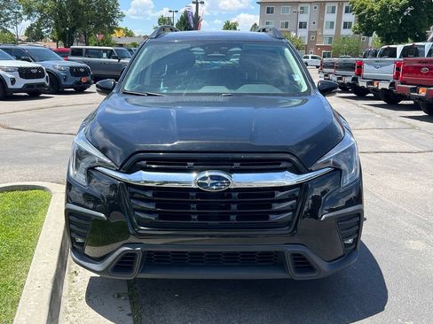 Used 2023 Subaru Ascent Limited AWD/4WD image 4