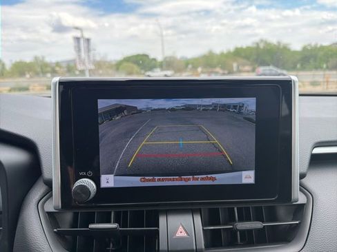 Used 2023 Toyota RAV4 XLE w/ Convenience Package image 9