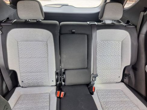 Used 2023 Chevrolet Equinox LS image 29