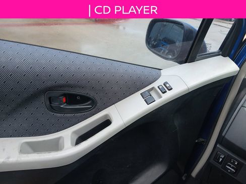 Used 2010 Toyota Yaris 2-Door Hatchback FWD image 11