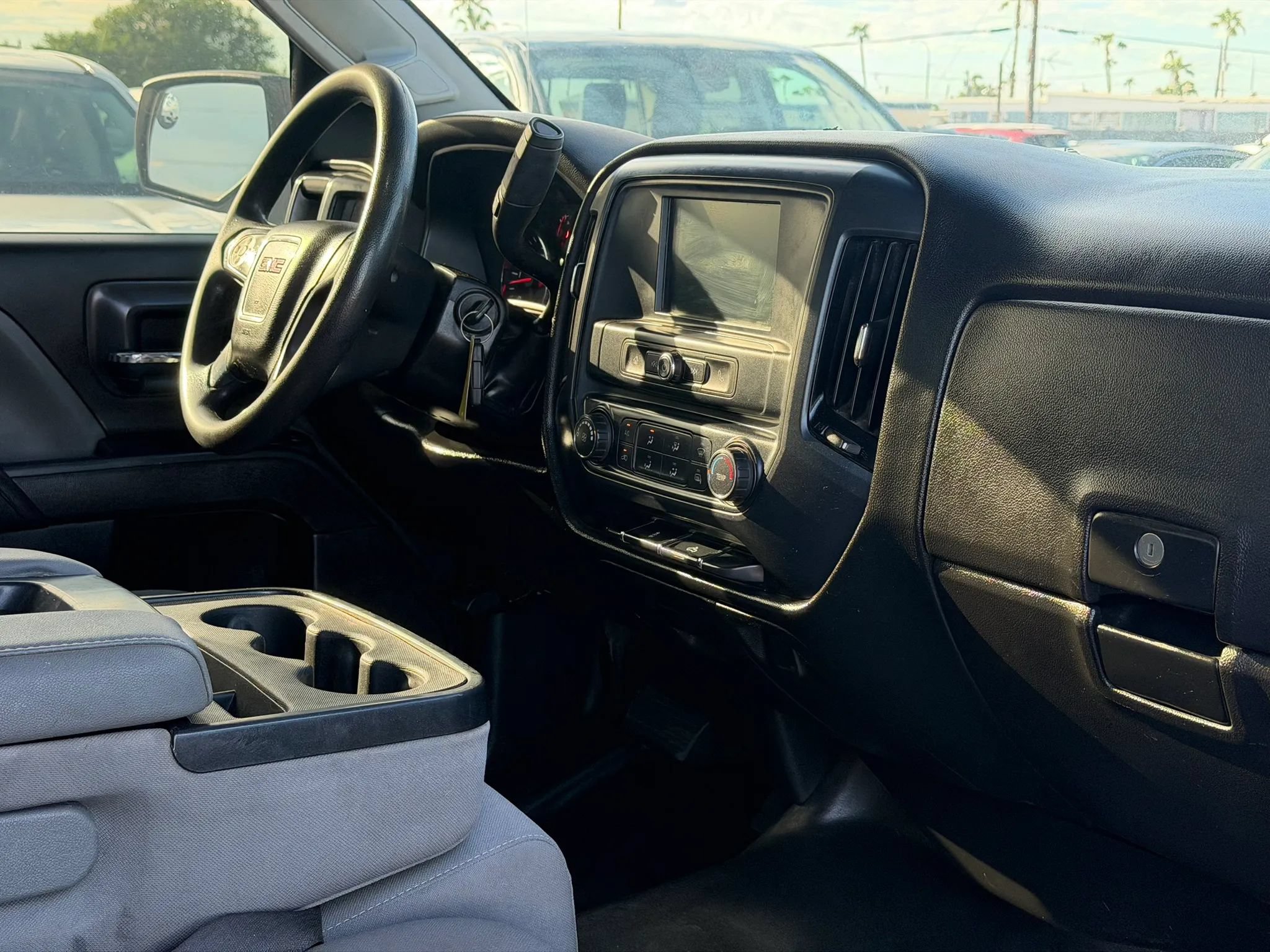 Used 2017 GMC Sierra 1500 2WD Regular Cab image 19