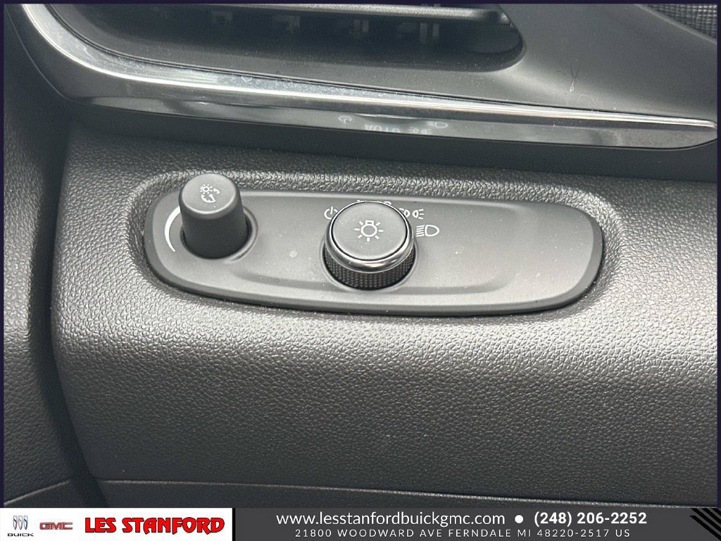 Used 2024 Buick Envista Preferred w/ Convenience I Package FWD image 27