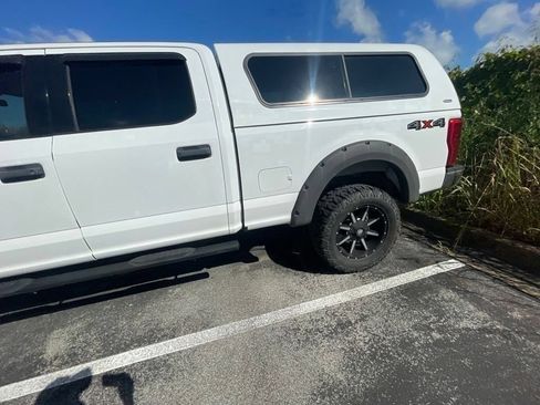 Used 2017 Ford F250 XLT AWD/4WD image 8