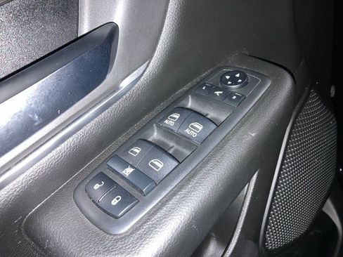 Used 2019 RAM 1500 Big Horn image 12