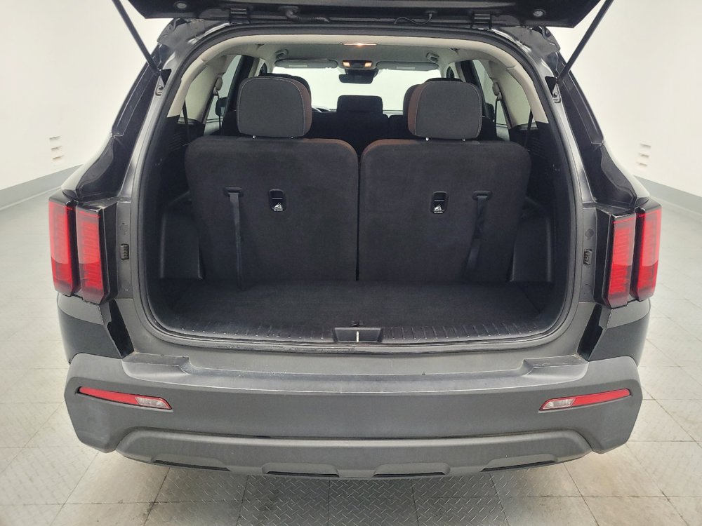 Used 2023 Kia Sorento LX FWD image 29