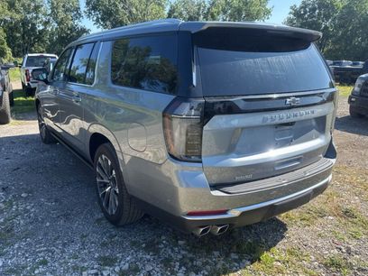 Used 2025 Chevrolet Suburban High Country