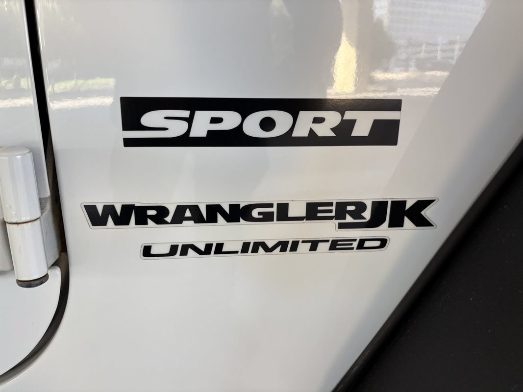 Used 2018 Jeep Wrangler Unlimited Sport S AWD/4WD image 25