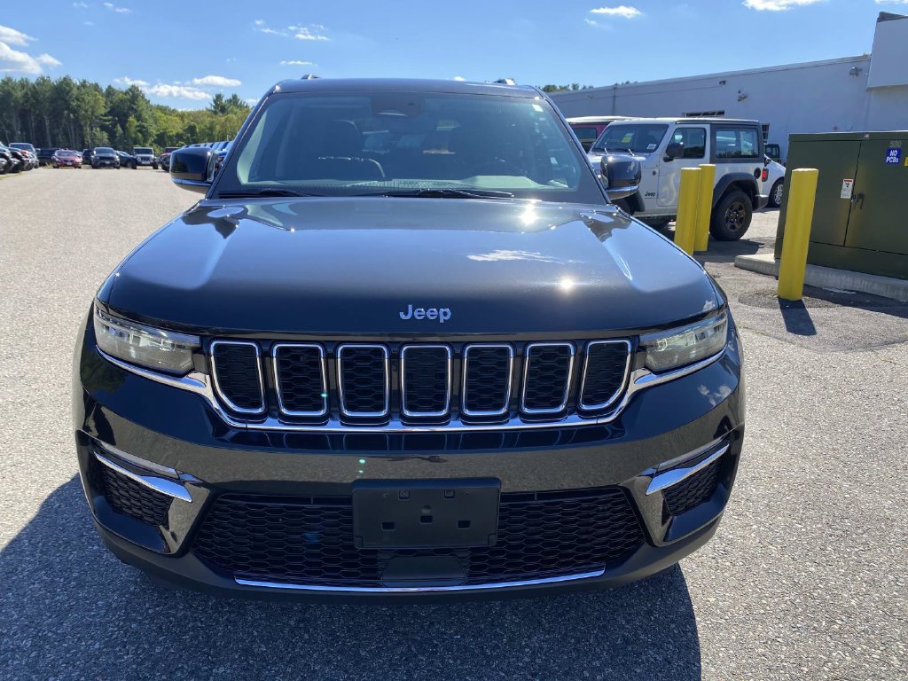 Certified 2023 Jeep Grand Cherokee Limited AWD/4WD image 10