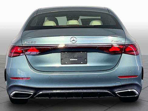 New 2026 Mercedes-Benz E 450 4MATIC Sedan image 4