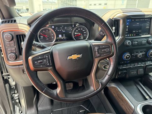 Used 2021 Chevrolet Silverado 1500 High Country AWD/4WD image 11