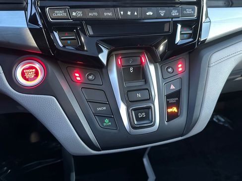 Used 2018 Honda Odyssey EX-L image 15
