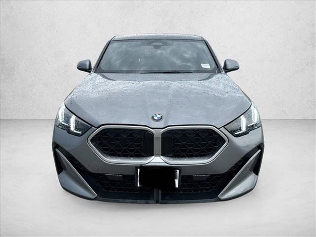 Used 2026 BMW X2 xDrive28i AWD/4WD image 2