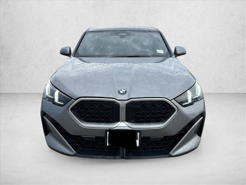 Used 2026 BMW X2 xDrive28i AWD/4WD image 2