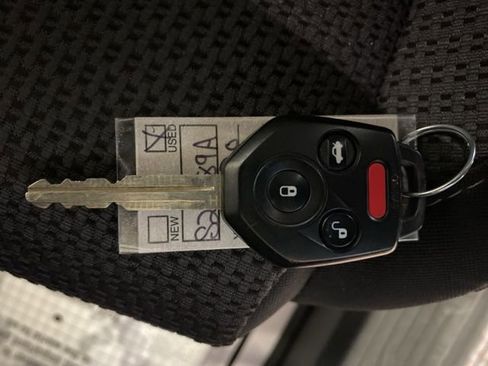 Used 2020 Subaru Outback Premium image 10