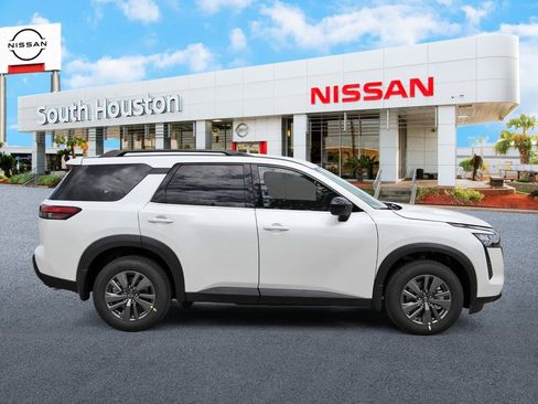 New 2026 Nissan Pathfinder SV FWD image 5