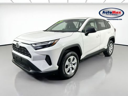 Used 2025 Toyota RAV4 LE image 4