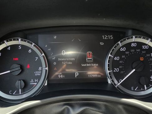 Used 2023 Toyota Highlander XLE FWD image 20