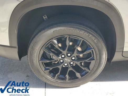 Used 2024 Chevrolet Traverse LS w/ Midnight/Sport Edition FWD image 8