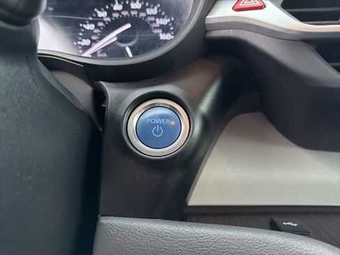 Used 2024 Toyota Sienna XLE image 20