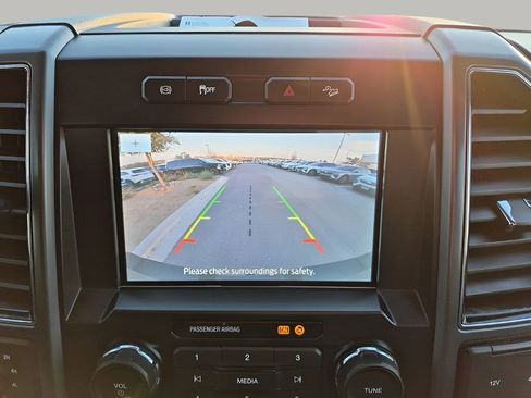 Used 2022 Ford F250 XLT w/ FX4 Off-Road Package image 41