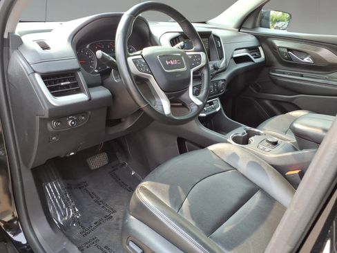 Used 2024 GMC Terrain SLT FWD image 10
