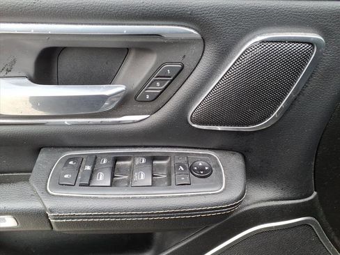 Used 2020 RAM 1500 Laramie image 10