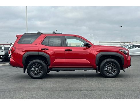 New 2026 Toyota 4Runner SR5 image 3