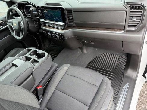 New 2026 Chevrolet Silverado 1500 LT image 16