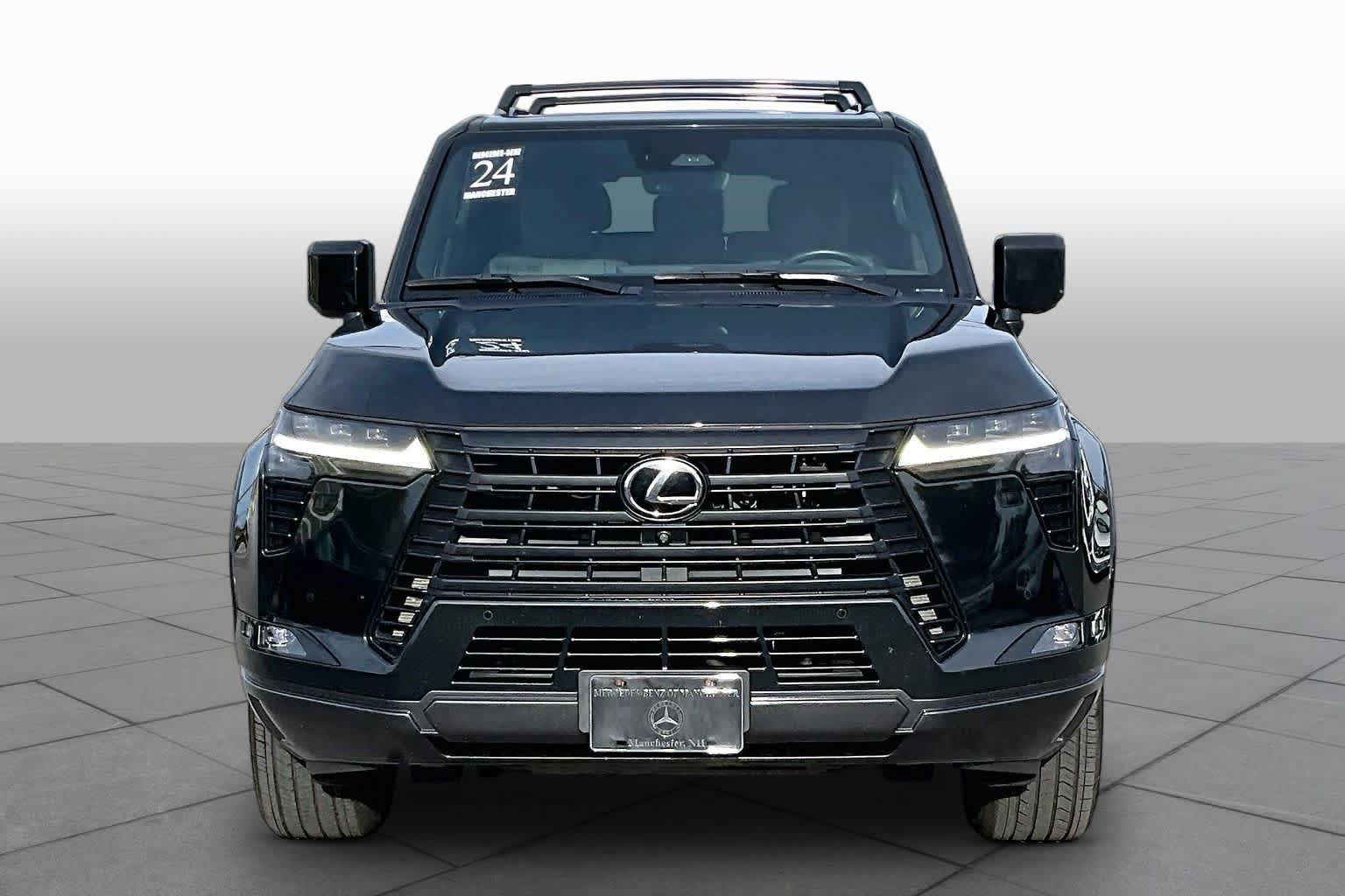 Used 2024 Lexus GX 550 w/ Accessory Package (Z1) AWD/4WD image 3
