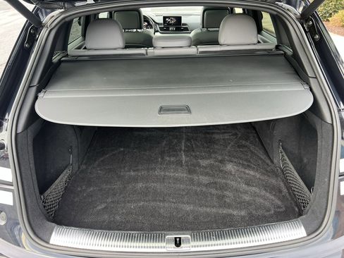 Used 2018 Audi SQ5 Premium Plus w/ Navigation Package image 44