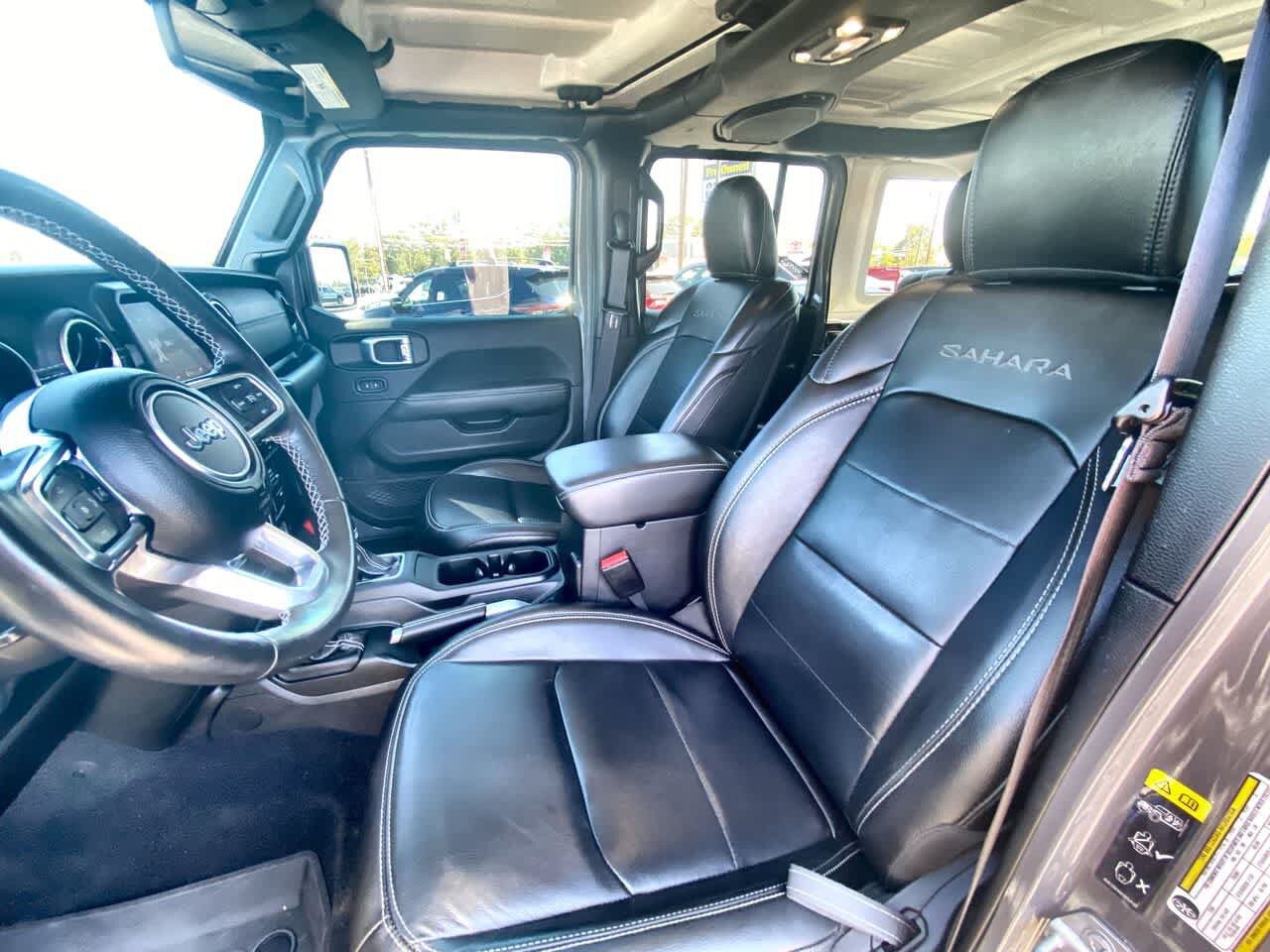 Used 2023 Jeep Wrangler Unlimited Sahara w/ Cold Weather Group AWD/4WD image 11