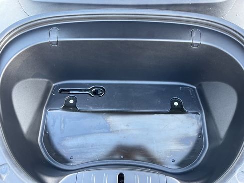 Used 2018 Tesla Model 3 Long Range image 12