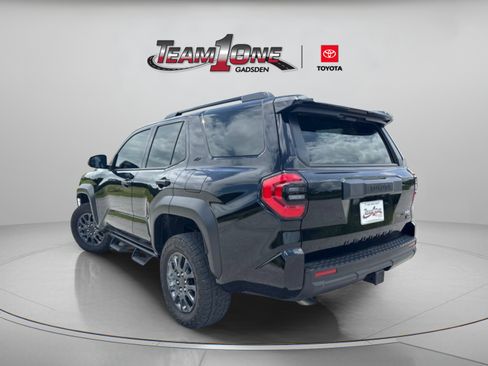Certified 2025 Toyota 4Runner SR5 AWD/4WD image 5