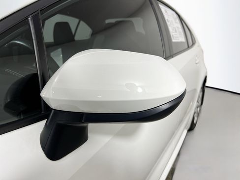 Used 2025 Toyota Corolla LE image 13