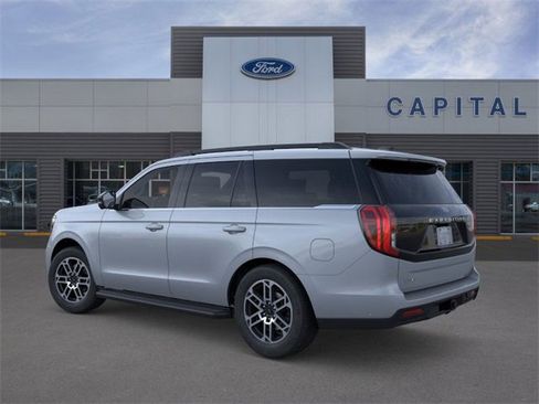 New 2025 Ford Expedition Active image 4