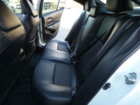 Used 2020 Toyota Corolla XSE image 46