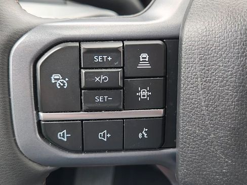 Used 2025 Ford F150 Lariat AWD/4WD image 12
