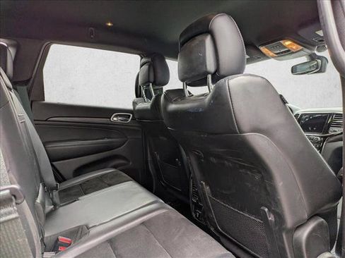 Used 2019 Jeep Grand Cherokee Altitude image 13