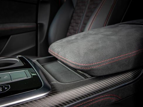 Used 2025 Audi RS Q8 performance image 34