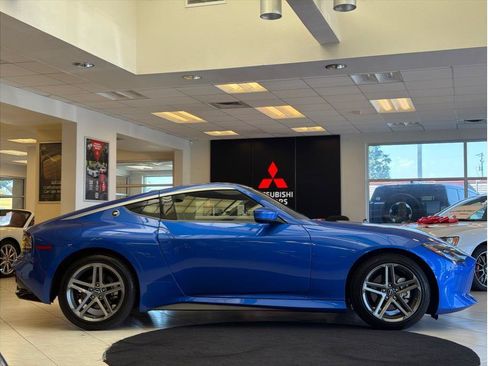 Used 2025 Nissan Z Sport w/ Floor Mat Package RWD image 4